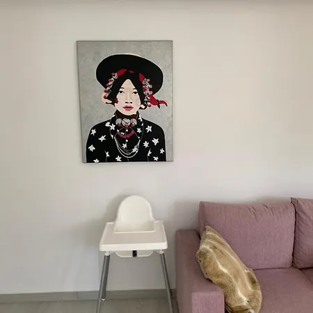 Dutch Tulip アパート メドゥリン